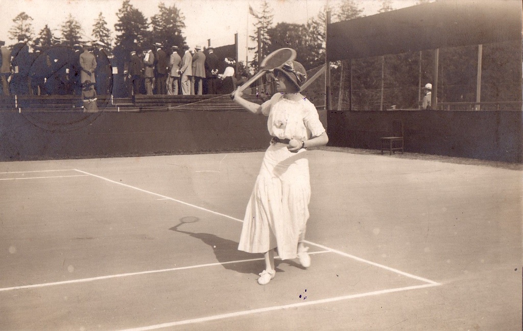 She Took Off Her Hat and Made History: Marguerite Broquedis, France’s First Olympic Gold Medalist